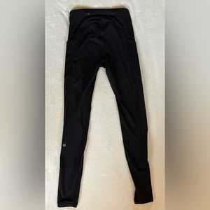 Lululemon Align Leggings with pockets. Size 2